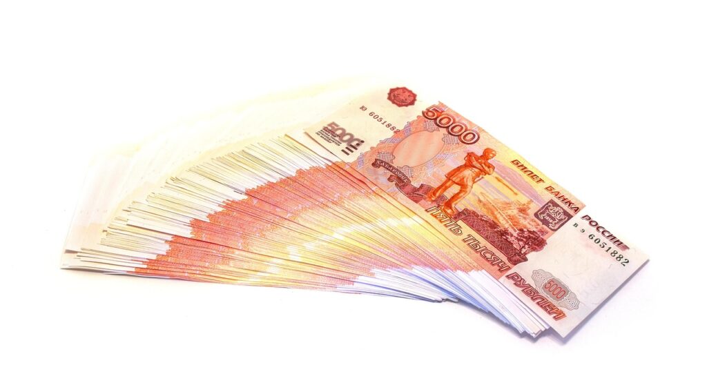 希望年収を100万円アップするための具体的な方法は？