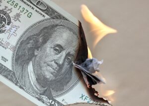 転職で年収を100万アップするためのポイントは？
