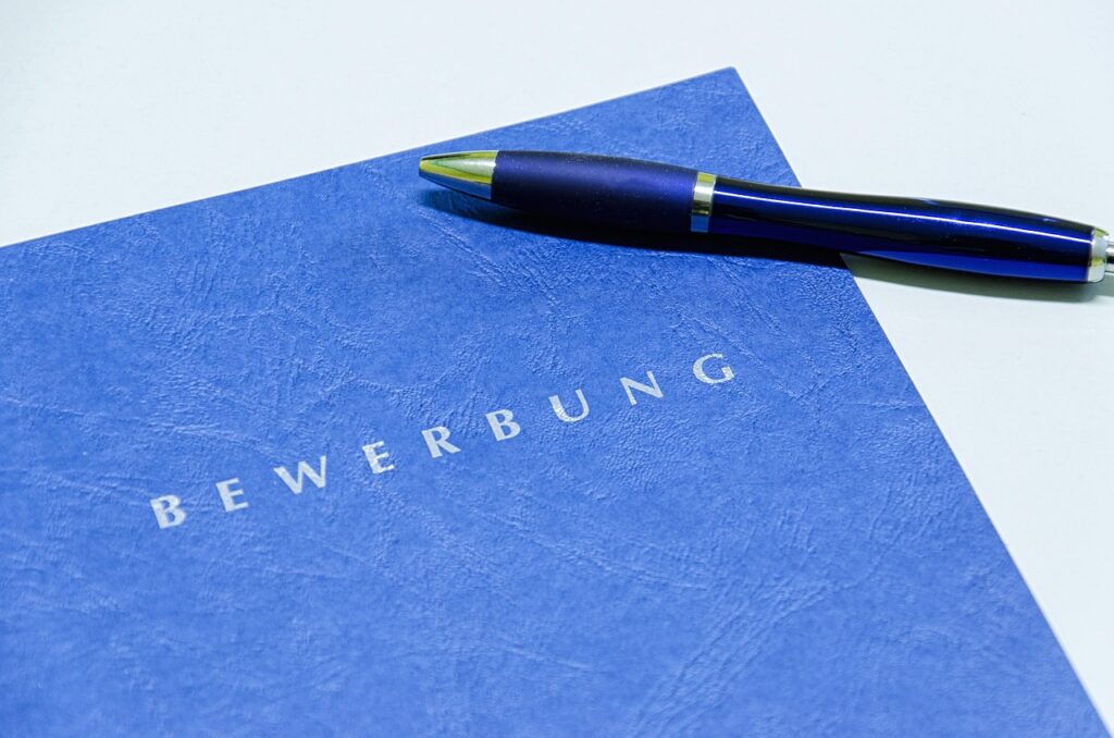 履歴書の書き方と転職における志望動機の例文は？