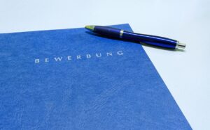 履歴書添削エージェントを活用する方法は？